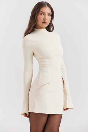 Vestido Curto Manga Longa Kayla